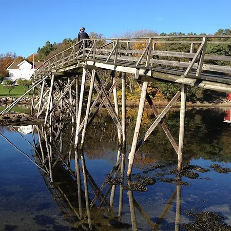 Grimstad & Hostel